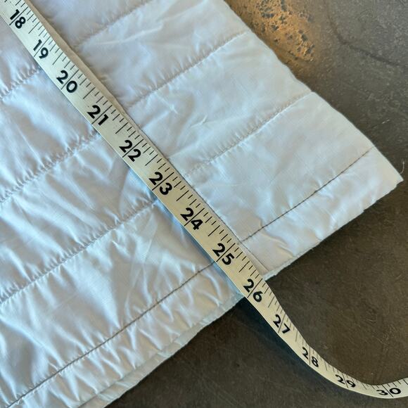 Vintage Y2k Bulleit Bourbon Columbia White Nano Lightweight Vest Small - Picture 5 of 5